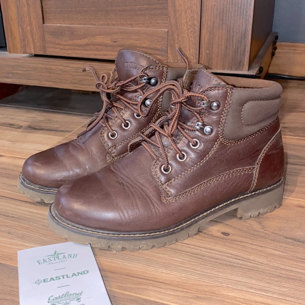 🍂 Eastland Edith Hiking Low Brown Leather Boots- Perfect for fall 🍂